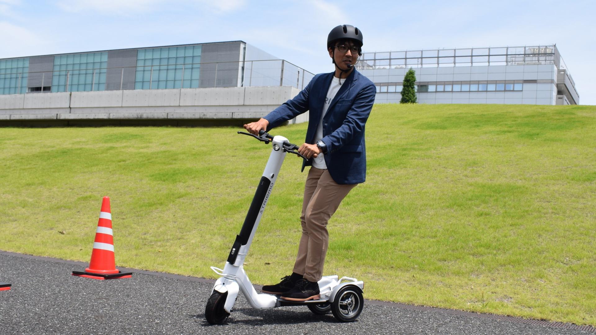 Honda přichází s revoluční tříkolkou. Takové řešení byste nečekali!