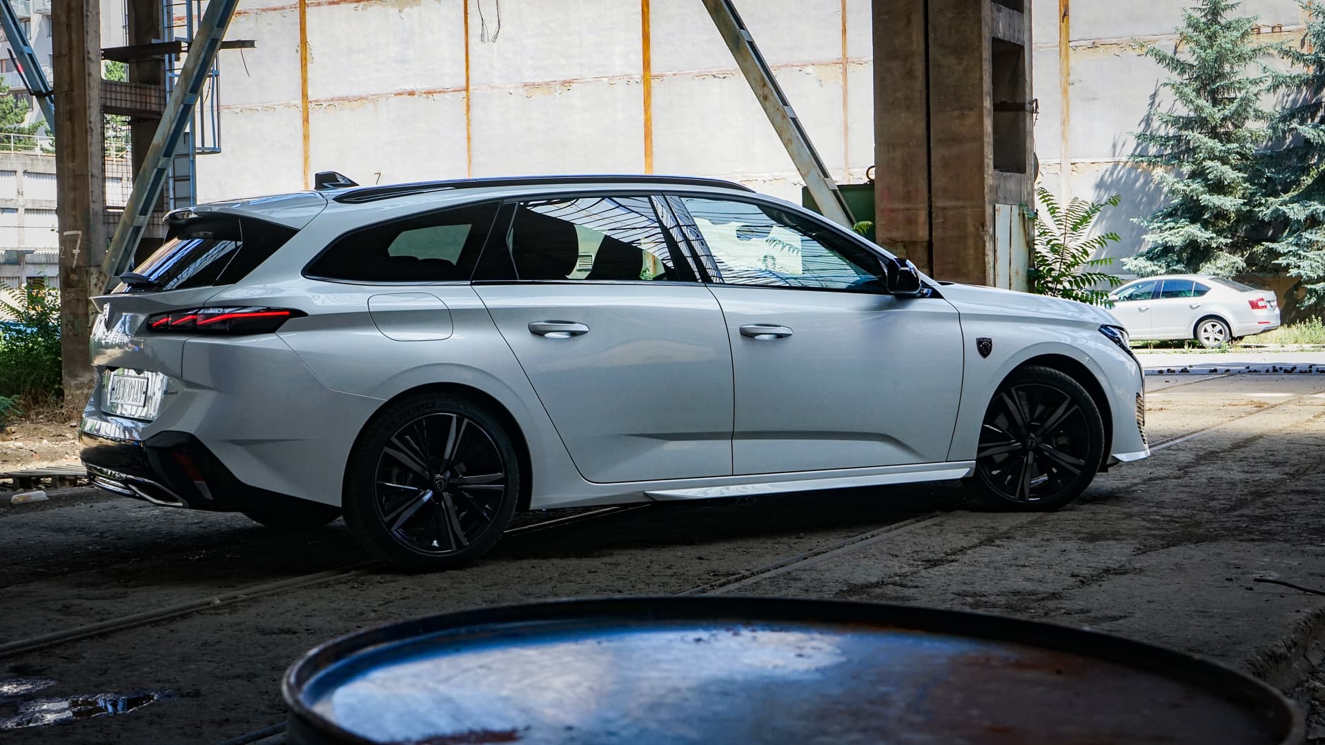 Peugeot 308 SW Hybrid 225