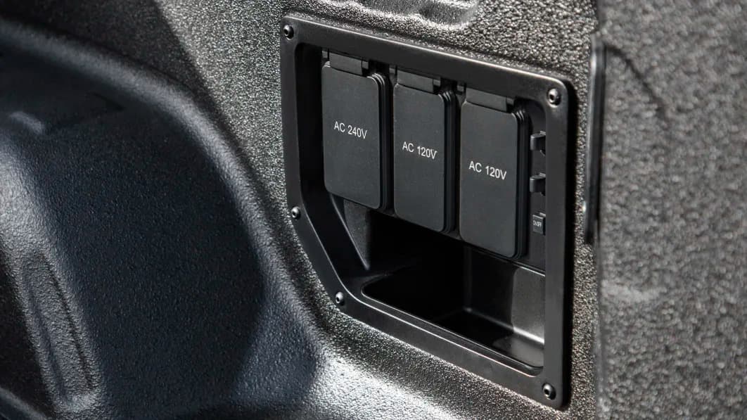 GMC Sierra EV 2024