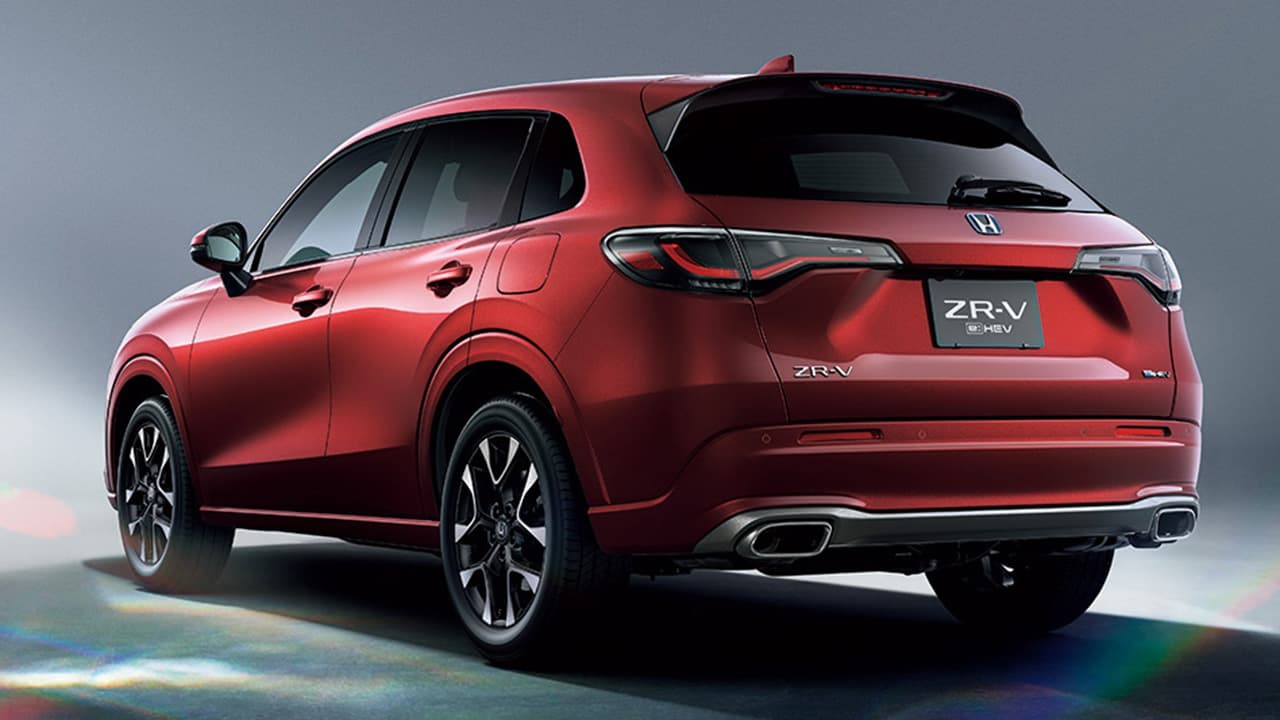 Pohled na zadní stranu modelu ZR-V