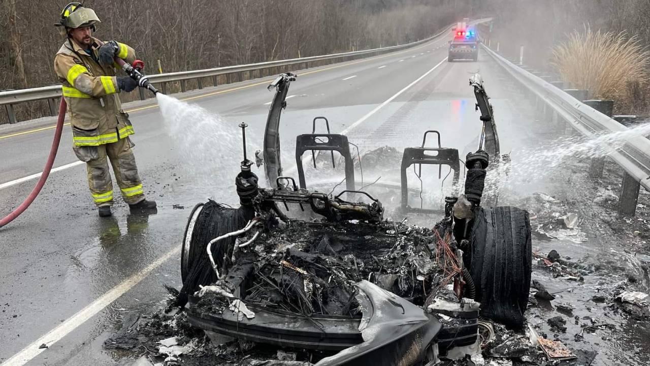 Tesla Model S po požáru