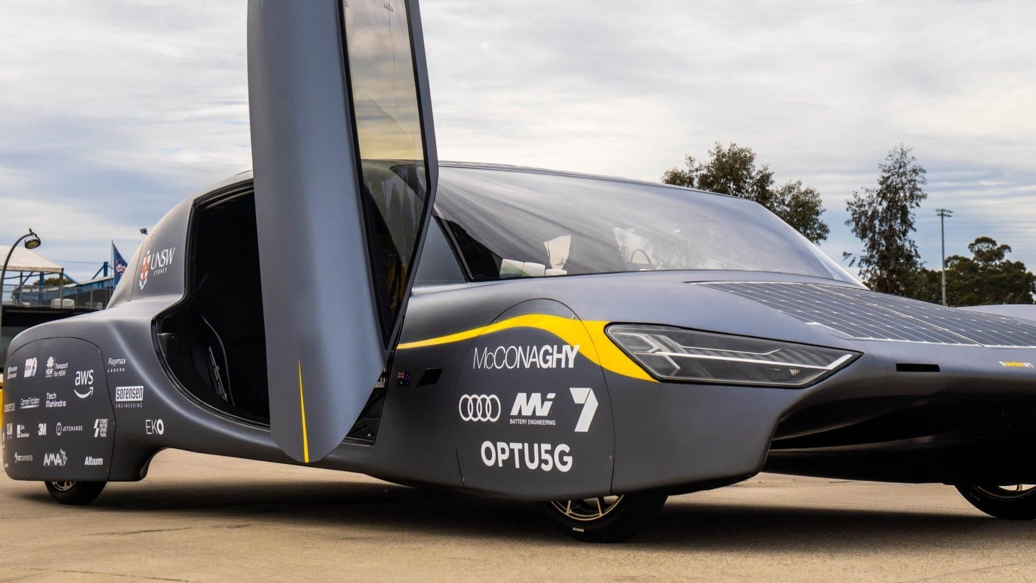 Elektrický solární prototyp Sunswift 7