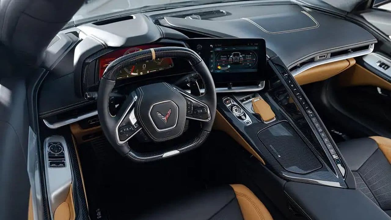 Chevrolet Corvette E-Ray interiér