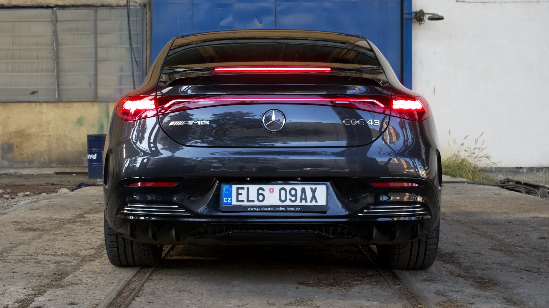 Mercedes-AMG EQE test