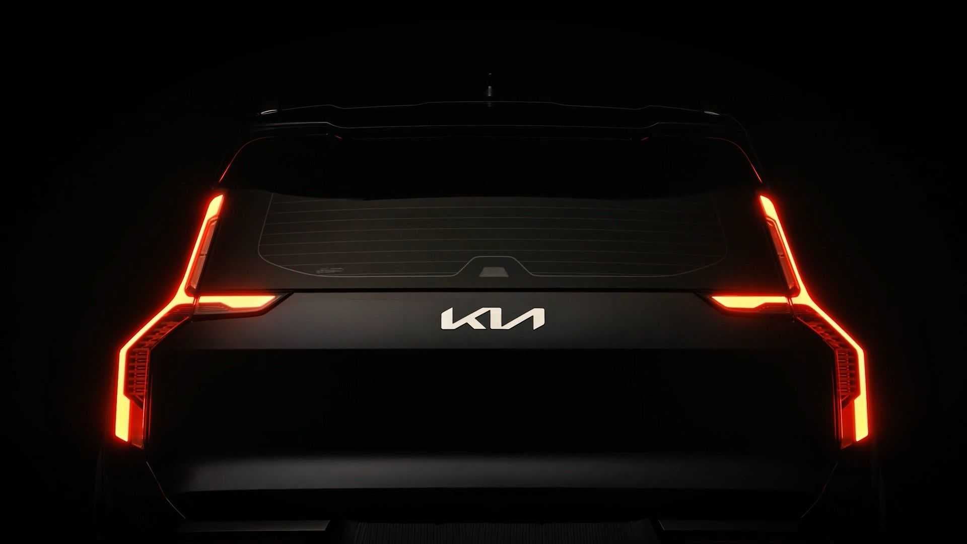 Silueta produkční verze SUV Kia EV9 zezadu