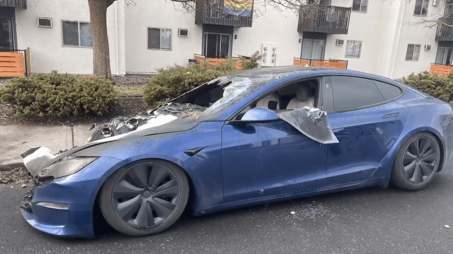 Tesla Model S požár