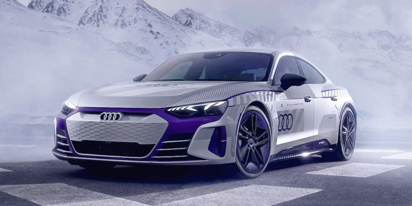 Audi láká na novou bestii. Koncept RS e-tron GT „ice race“ řádí ve videu