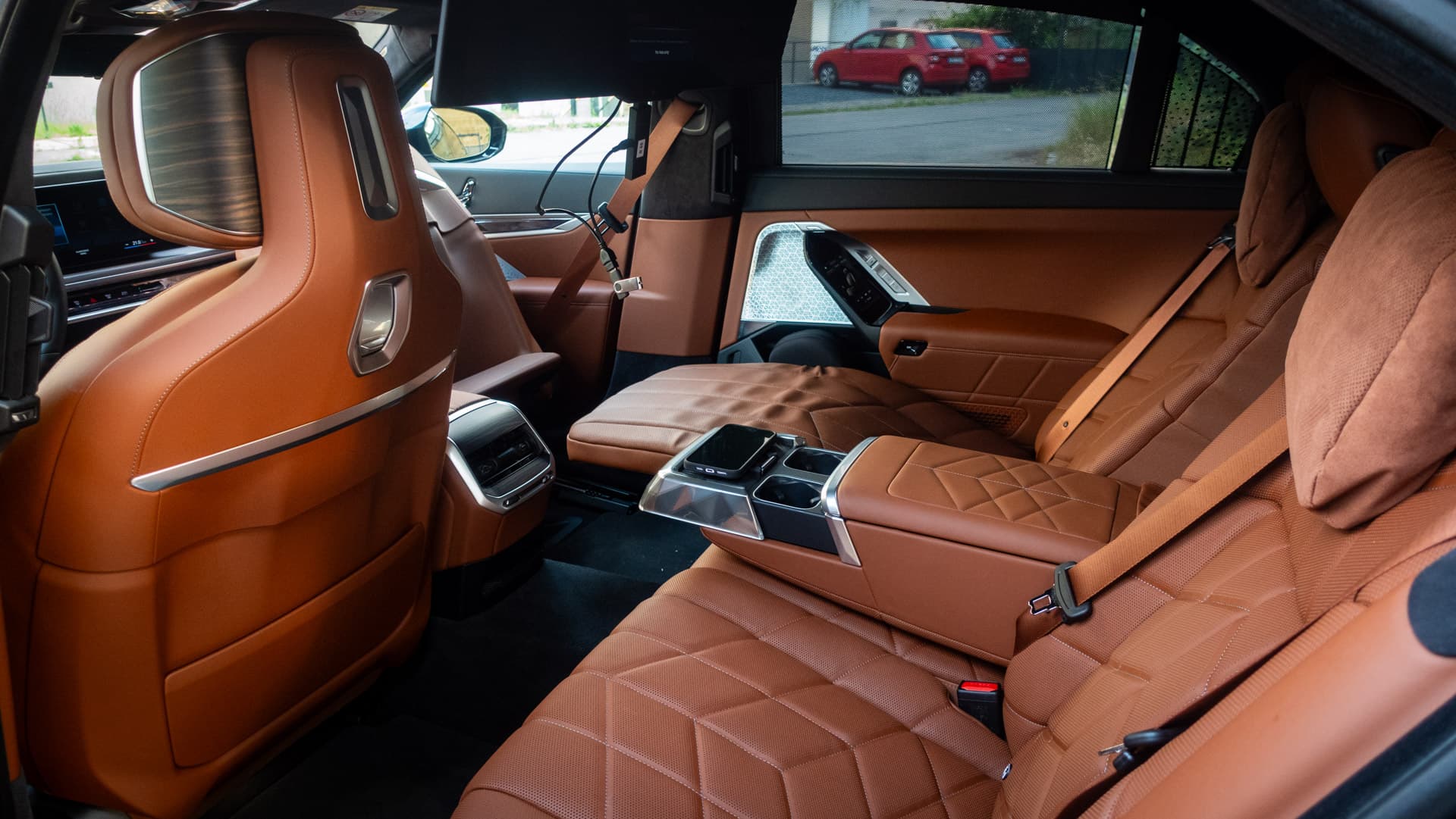 Interiér vozu BMW i7 xDrive60 | foto: vlastní