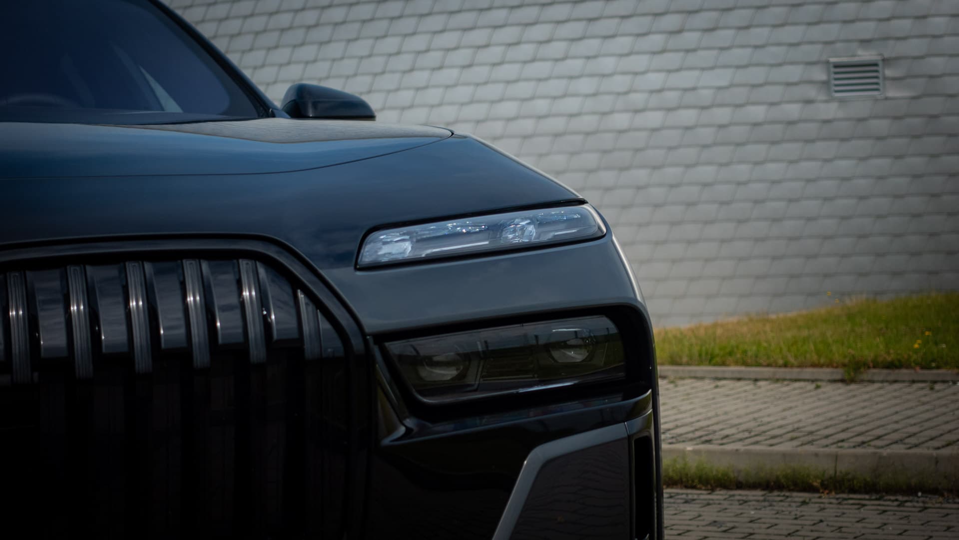 Přední maska vozu BMW i7 eDrive60 | foto: vlastní