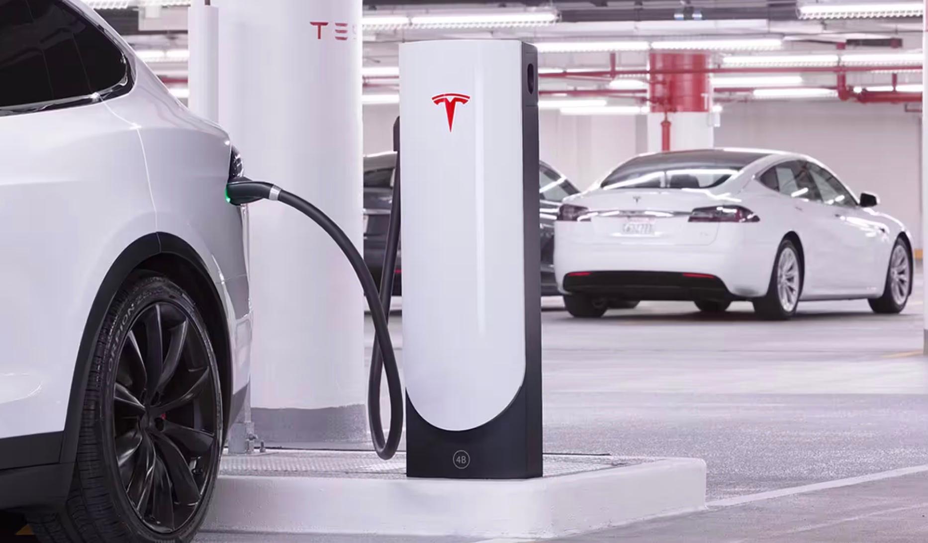 Tesla Supercharger V4