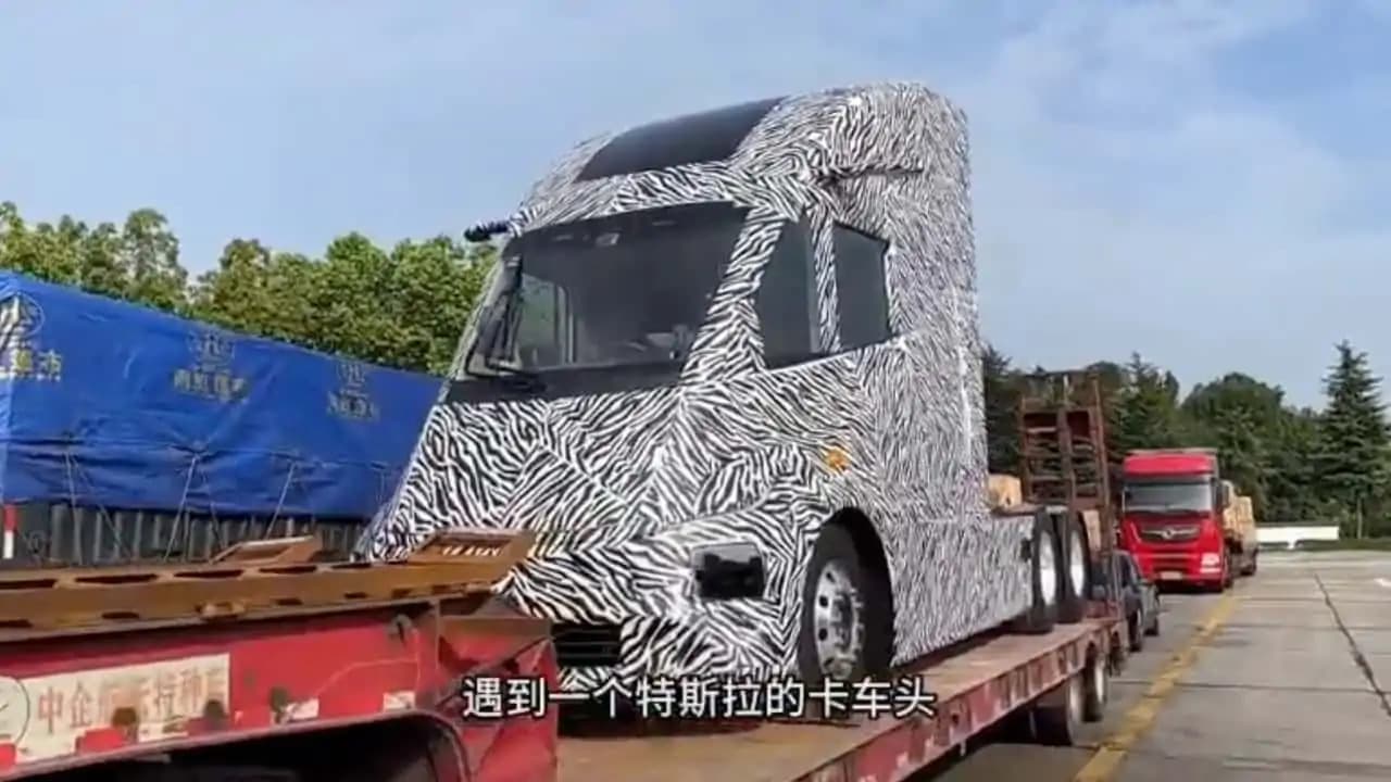 Čínská kopie elektrického tahače Tesla Semi