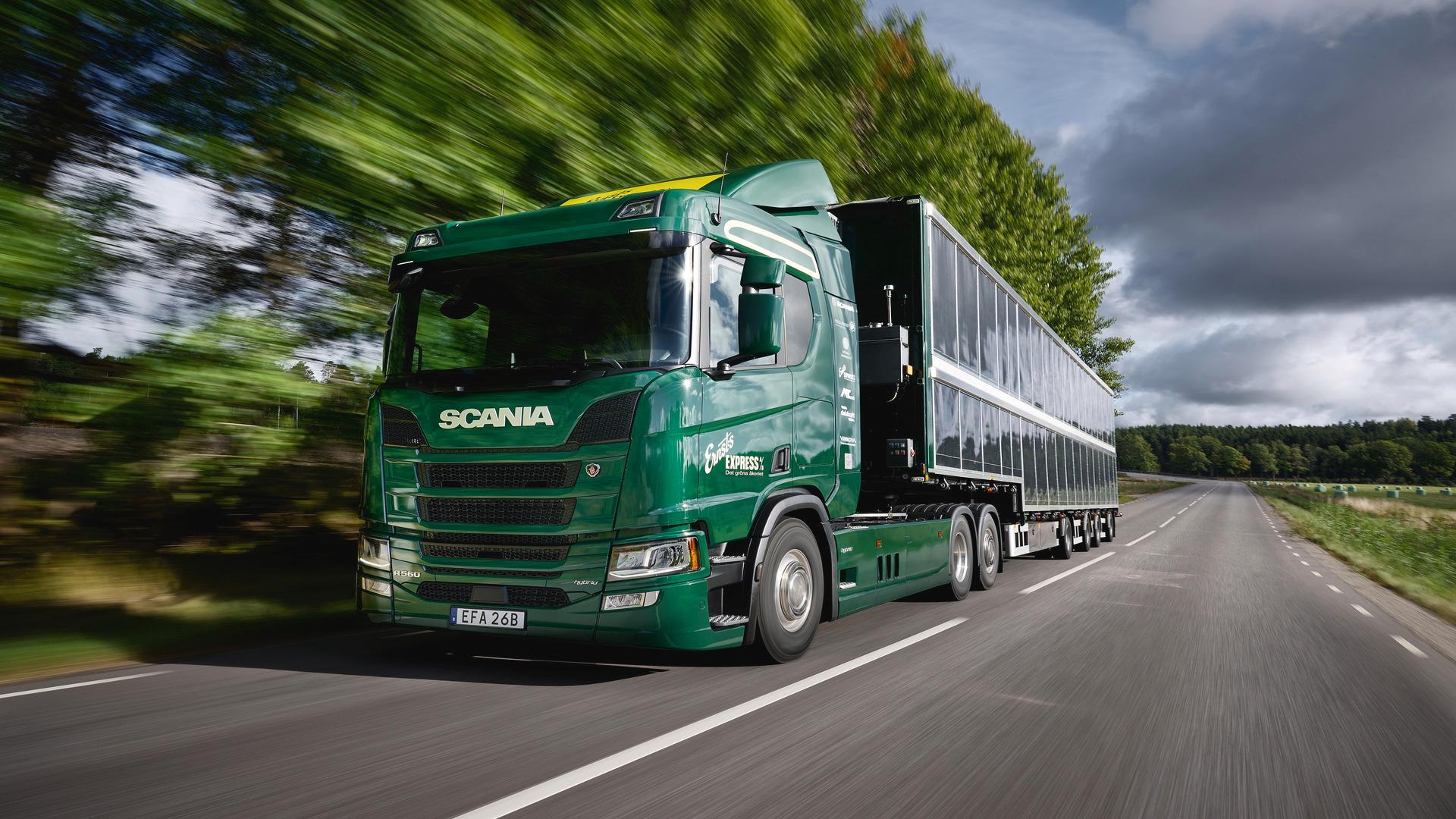 Scania otestovala hybridní nákladní automobil