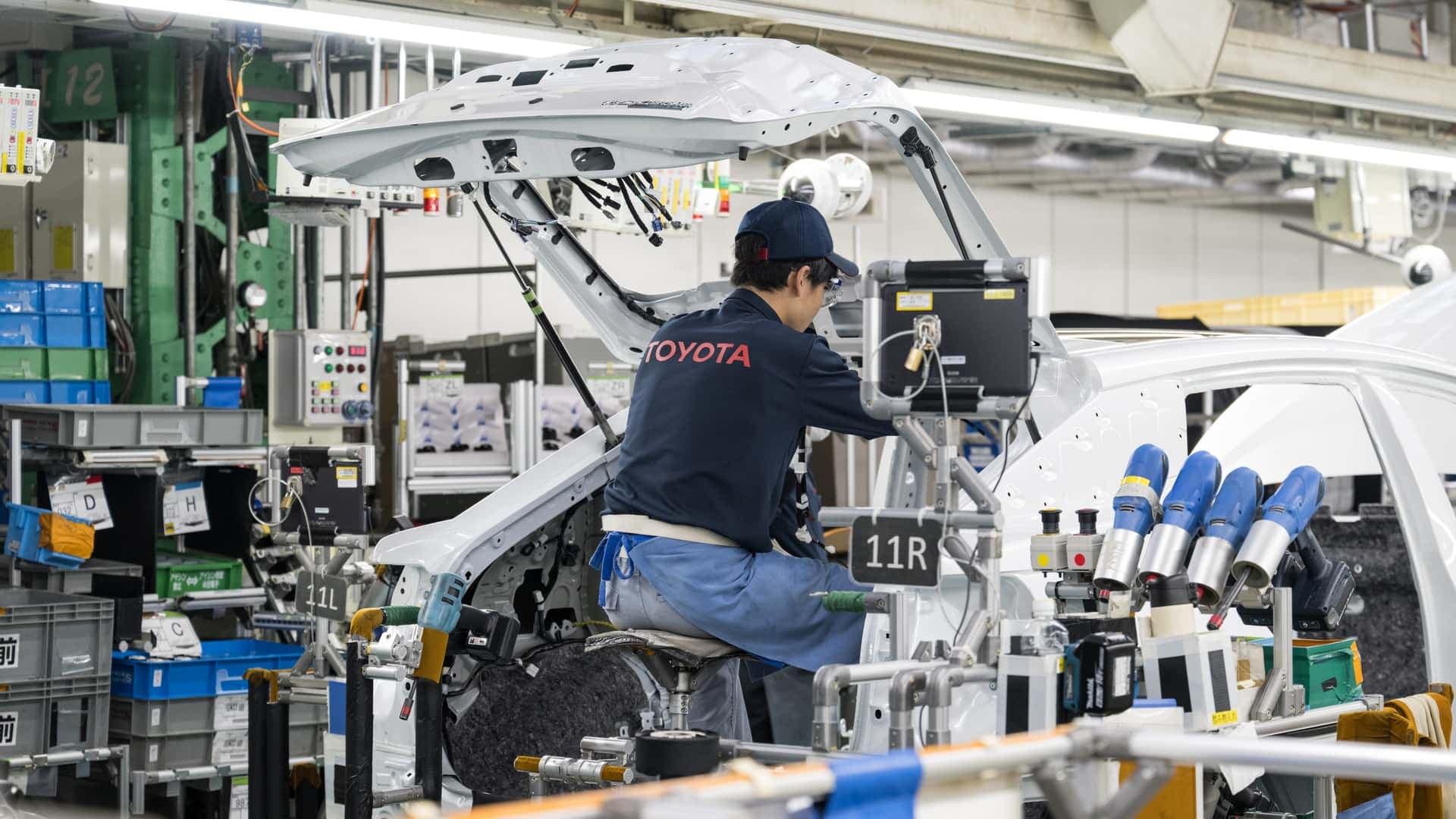 Nová robotická výrobní linka Toyoty v Japonsku