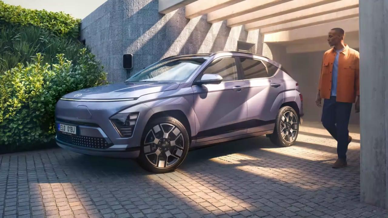 Hyundai Kona Electric (2024) jde v Česku do prodeje. Cena od 899 990 Kč