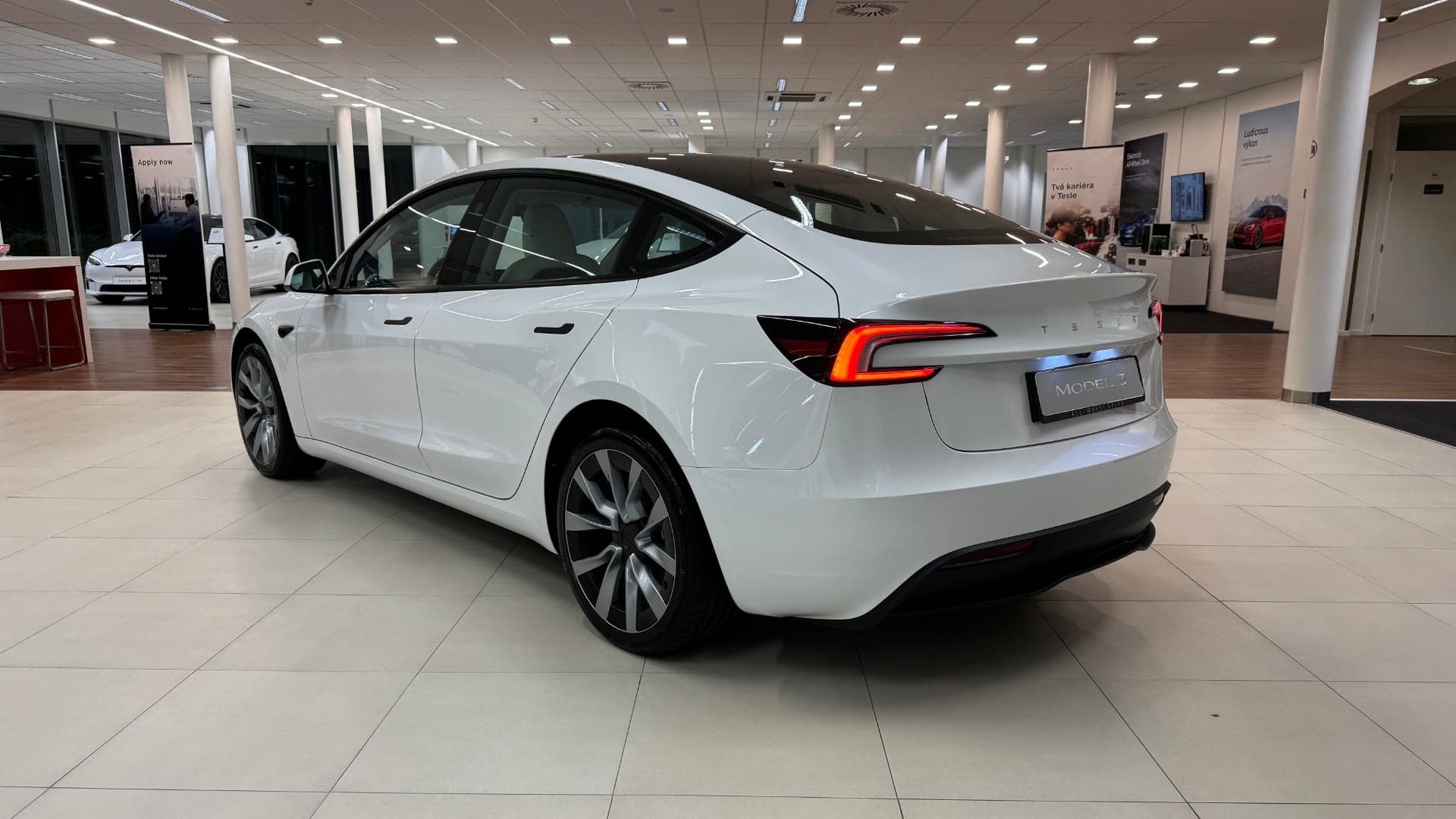 Tesla Model 3 Highland