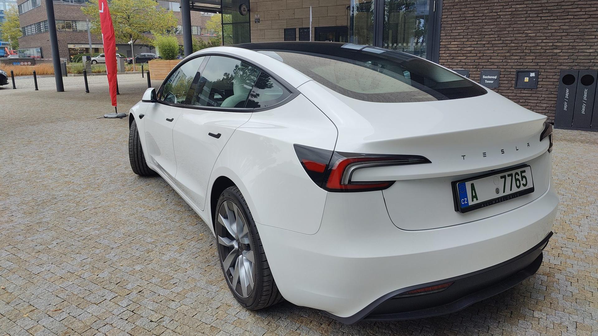 Tesla Model 3 Highland