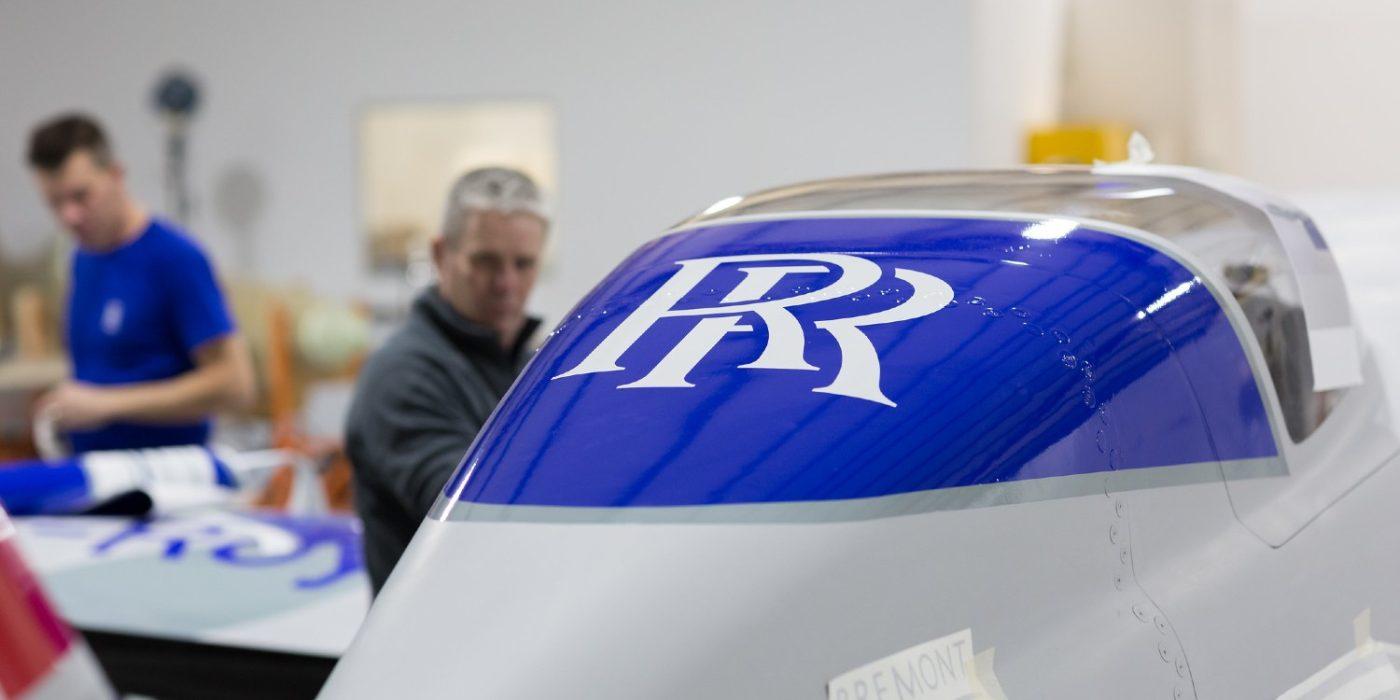 Elektrická letadla jsou nesmysl, myslí si Rolls-Royce a prodává svou divizi