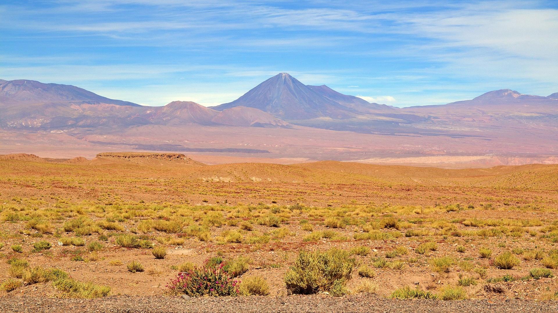 Poušť Atacama nabízí nejlepší sluneční podmínky pro budování fotovoltaických elektráren | foto: pixabay