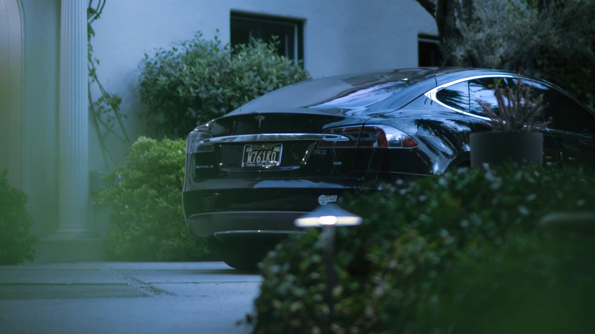 Tesla Model S v Beverly Hills