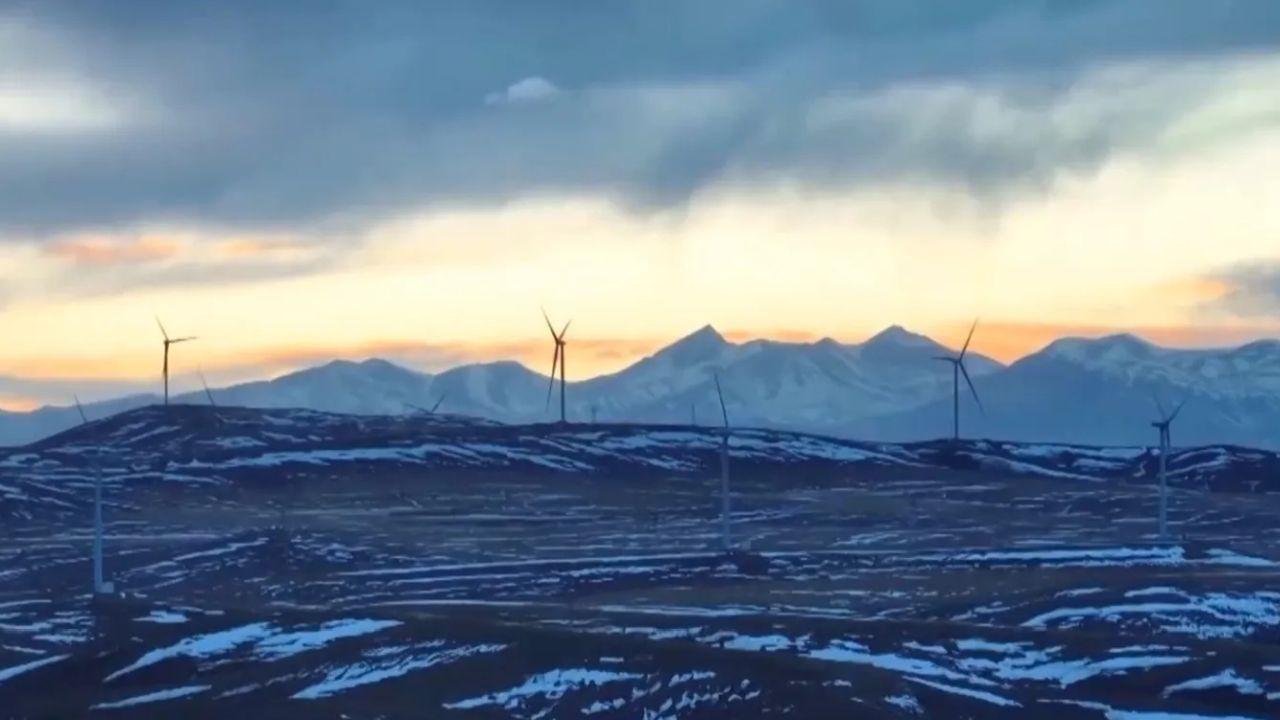 V Tibetu vyrostla větrná elektrárna, která je největší svého druhu na světě