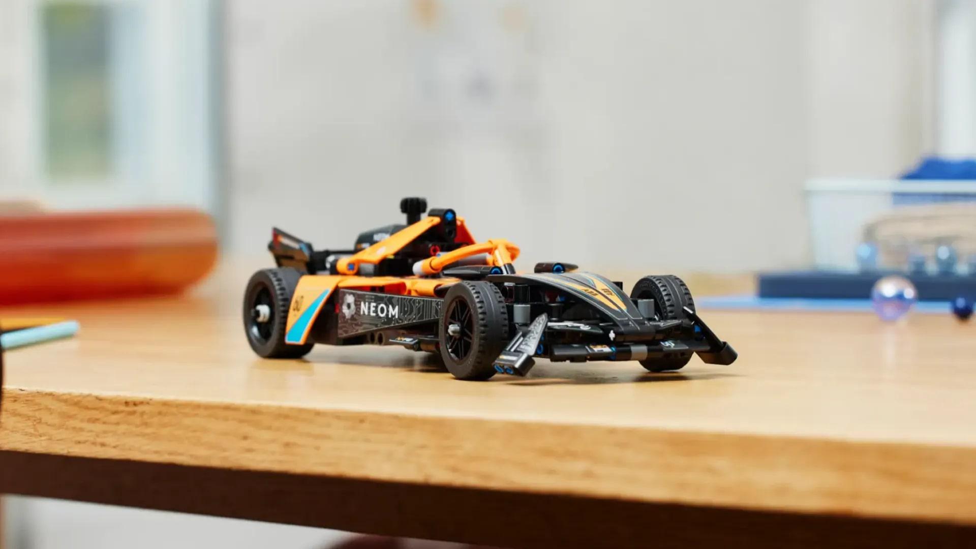 Rozšiřte svou sbírku! Začíná se prodávat nová LEGO formule „na baterky“