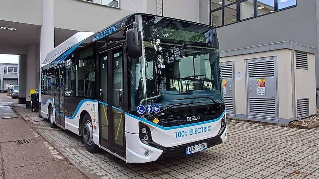 Jak obstojí elektrické autobusy v českých horách? Jablonec začíná s testováním