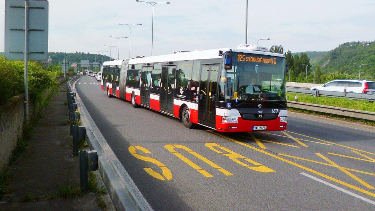 Autobus MHD Praha