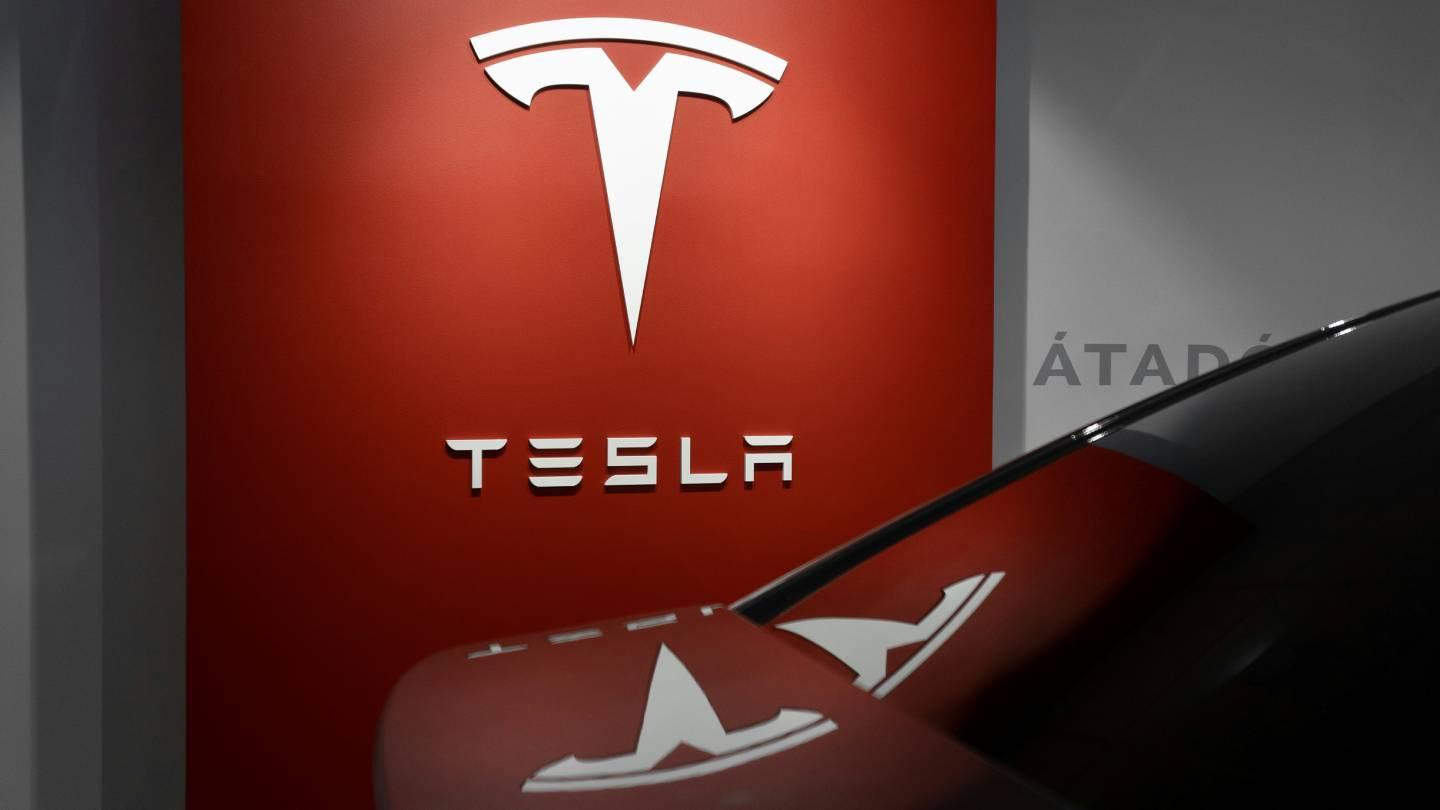 Tesla logo