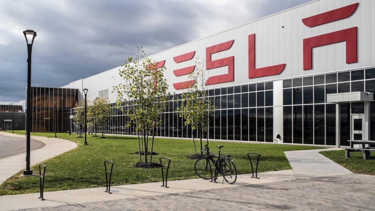 Našla Tesla další místo vhodné pro stavbu Gigafactory? Místní už se radují