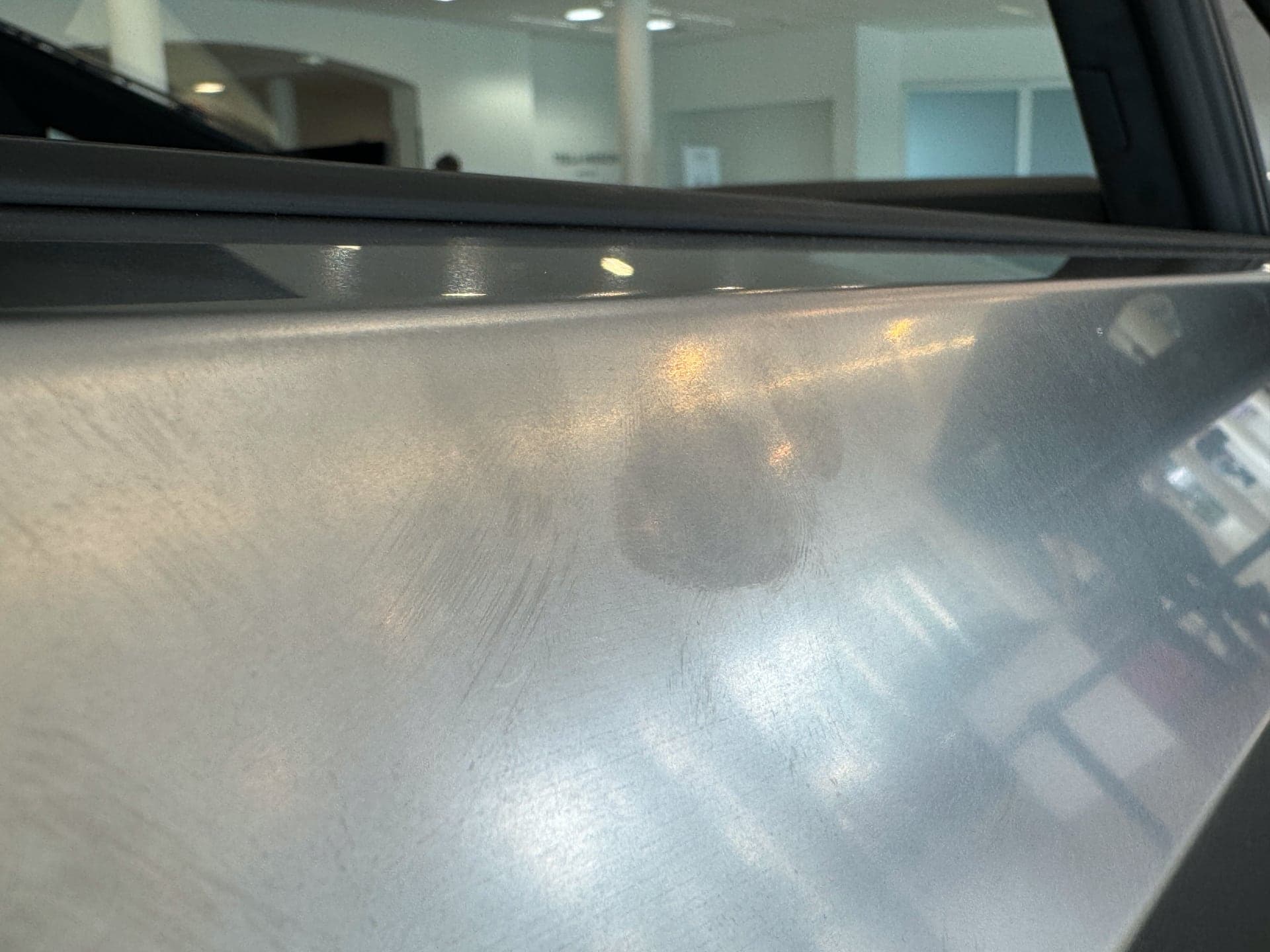 Tesla Cybertruck naživo v Praze