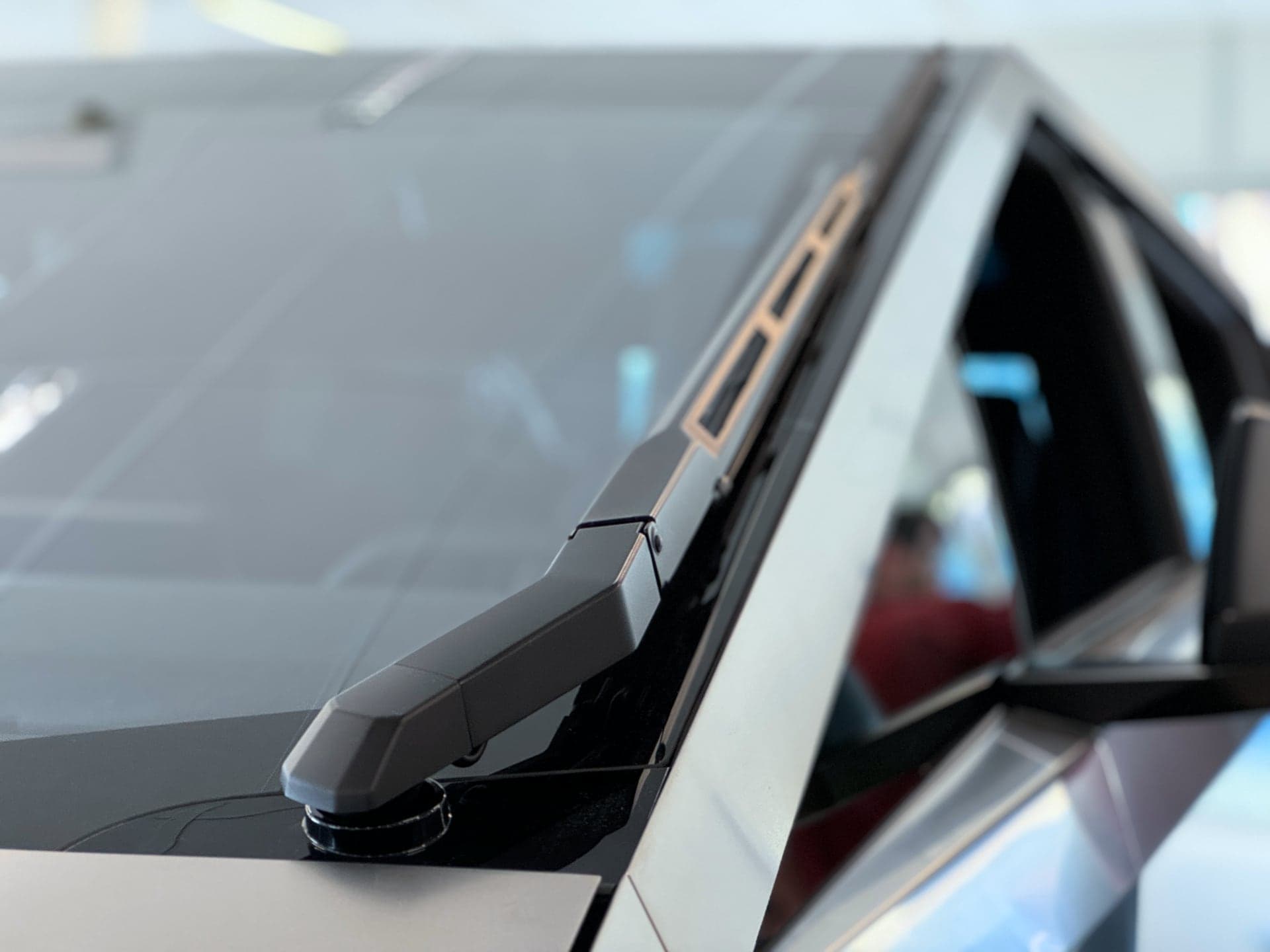 Tesla Cybertruck naživo v Praze