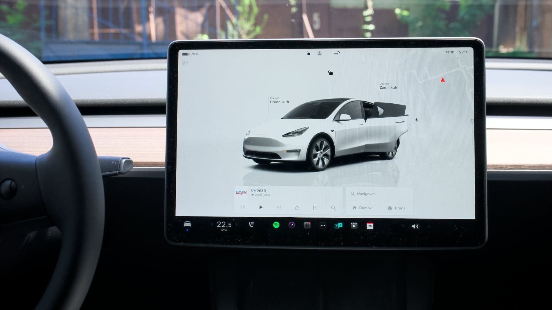 Tesla Model Y (2024) test