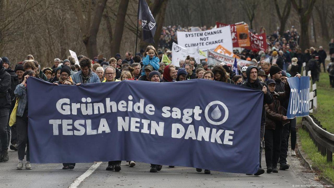 Protest proti stavbě Gigafactory Berlín