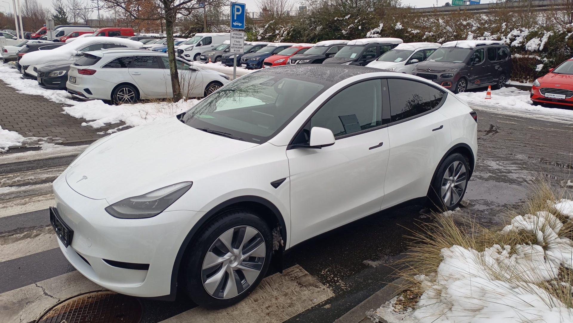 Tesla model Y