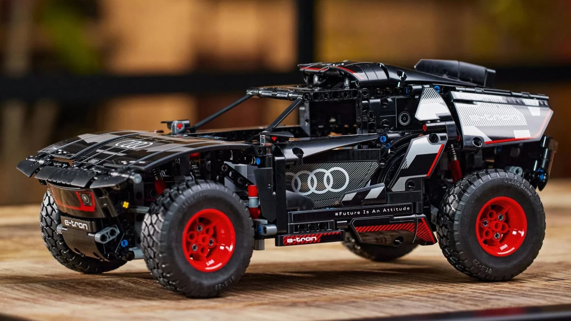 LEGO Technic Audi RS Q e-tron