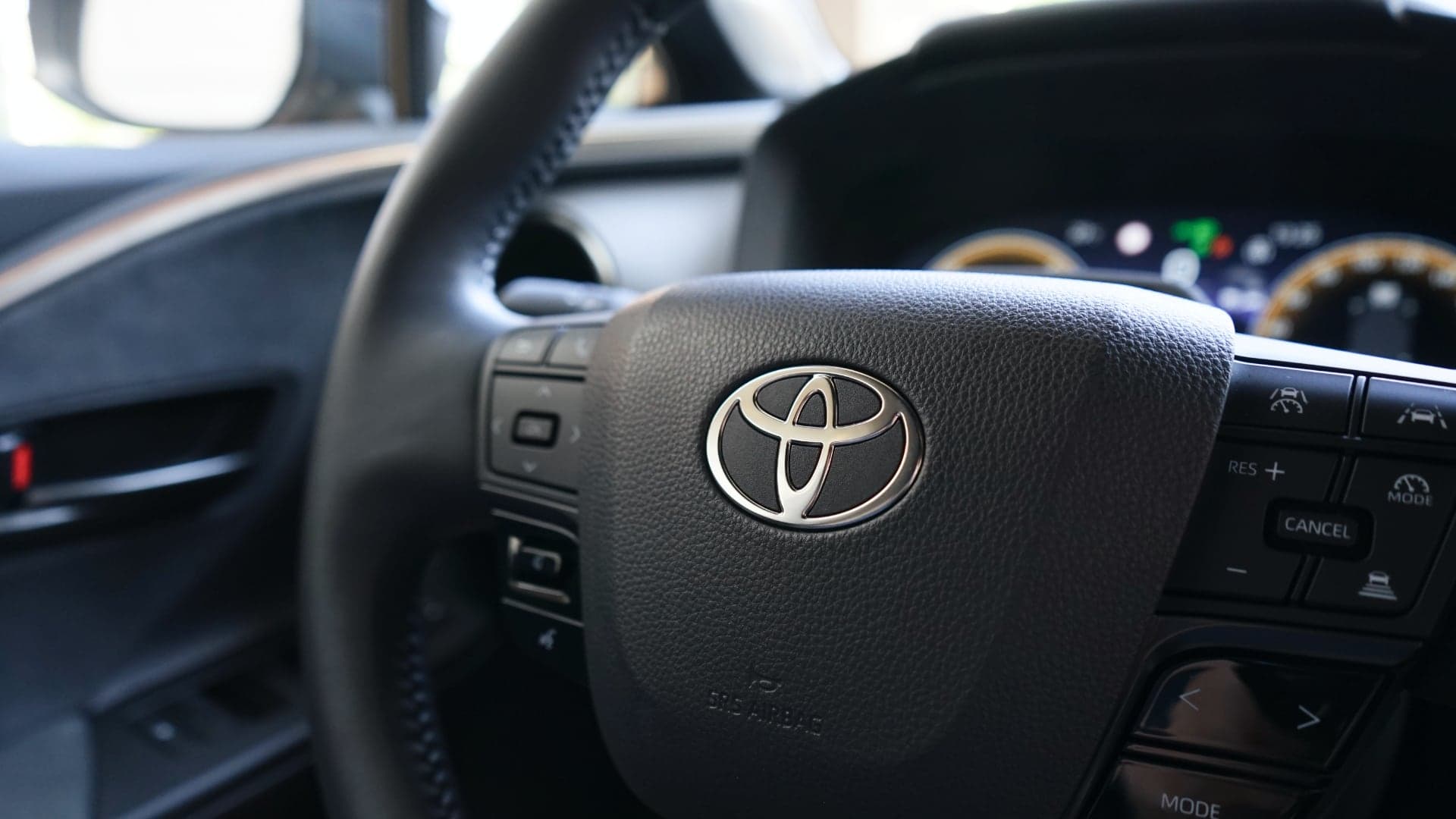 Toyota C-HR Hybrid 2024 | foto: Luboš Srb