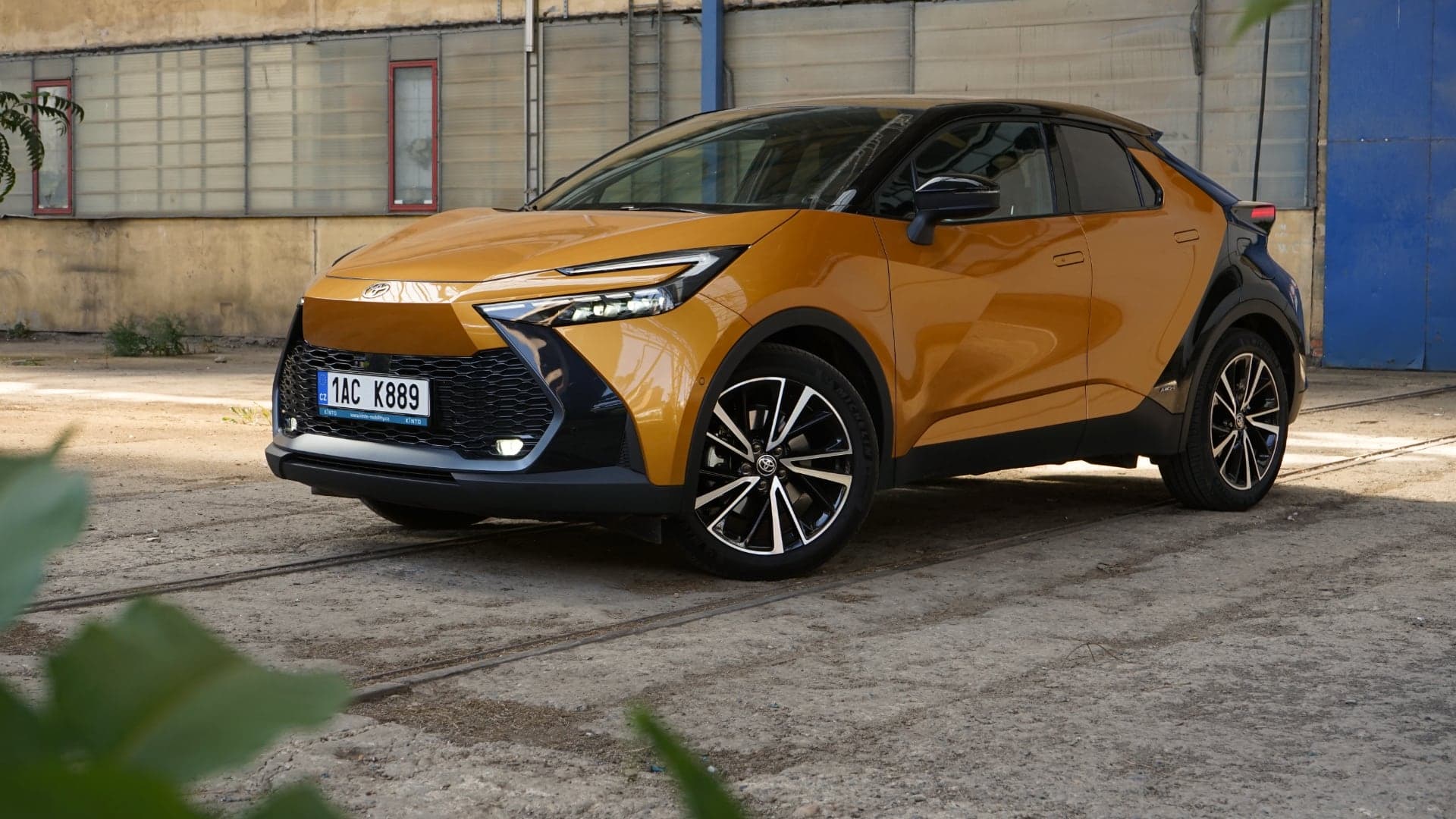 Toyota C-HR Hybrid 2024 test