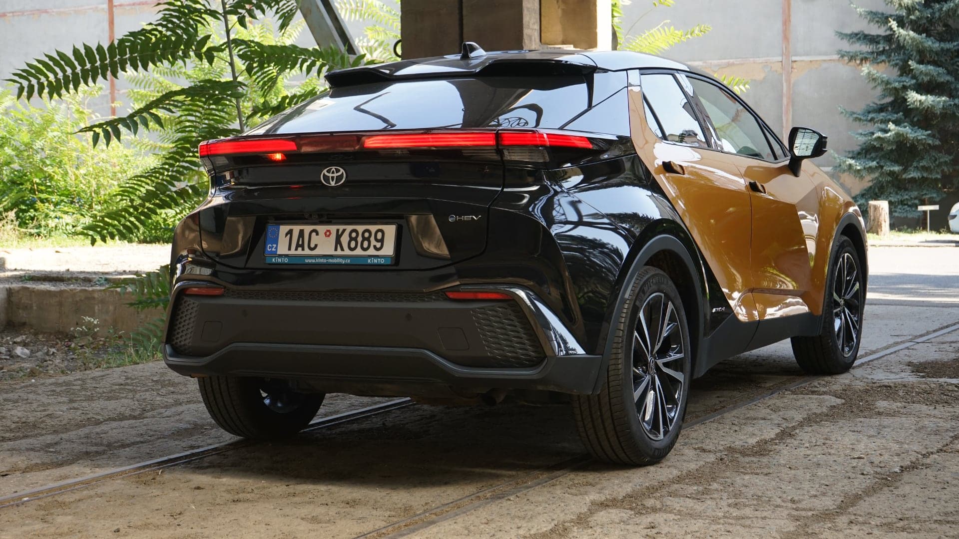 Toyota C-HR Hybrid 2024 test