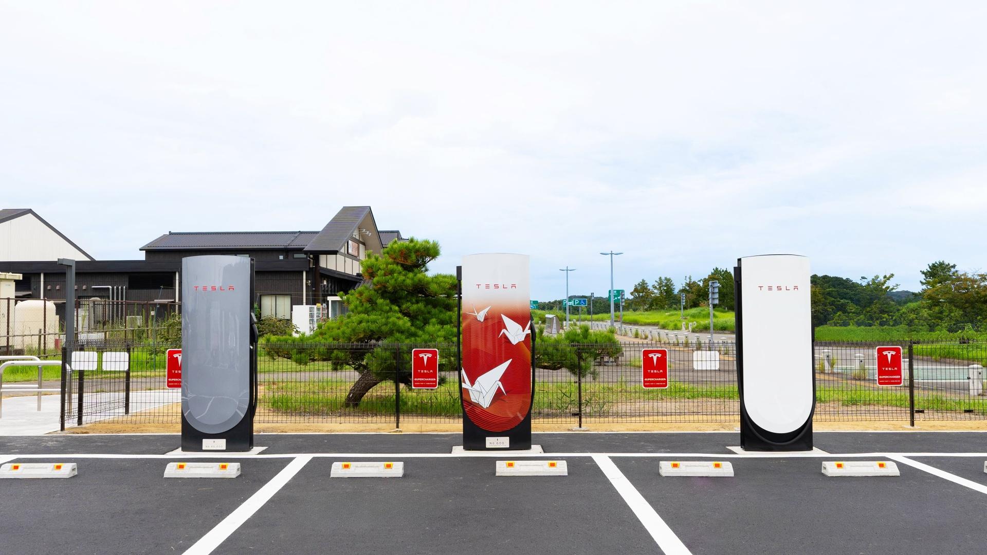 60 000. Tesla Supercharger otevřeli v Japonsku 