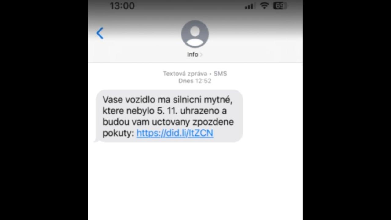 Ukázka podvodné SMS informující o nezaplacení mýtného | foto: CENDIS