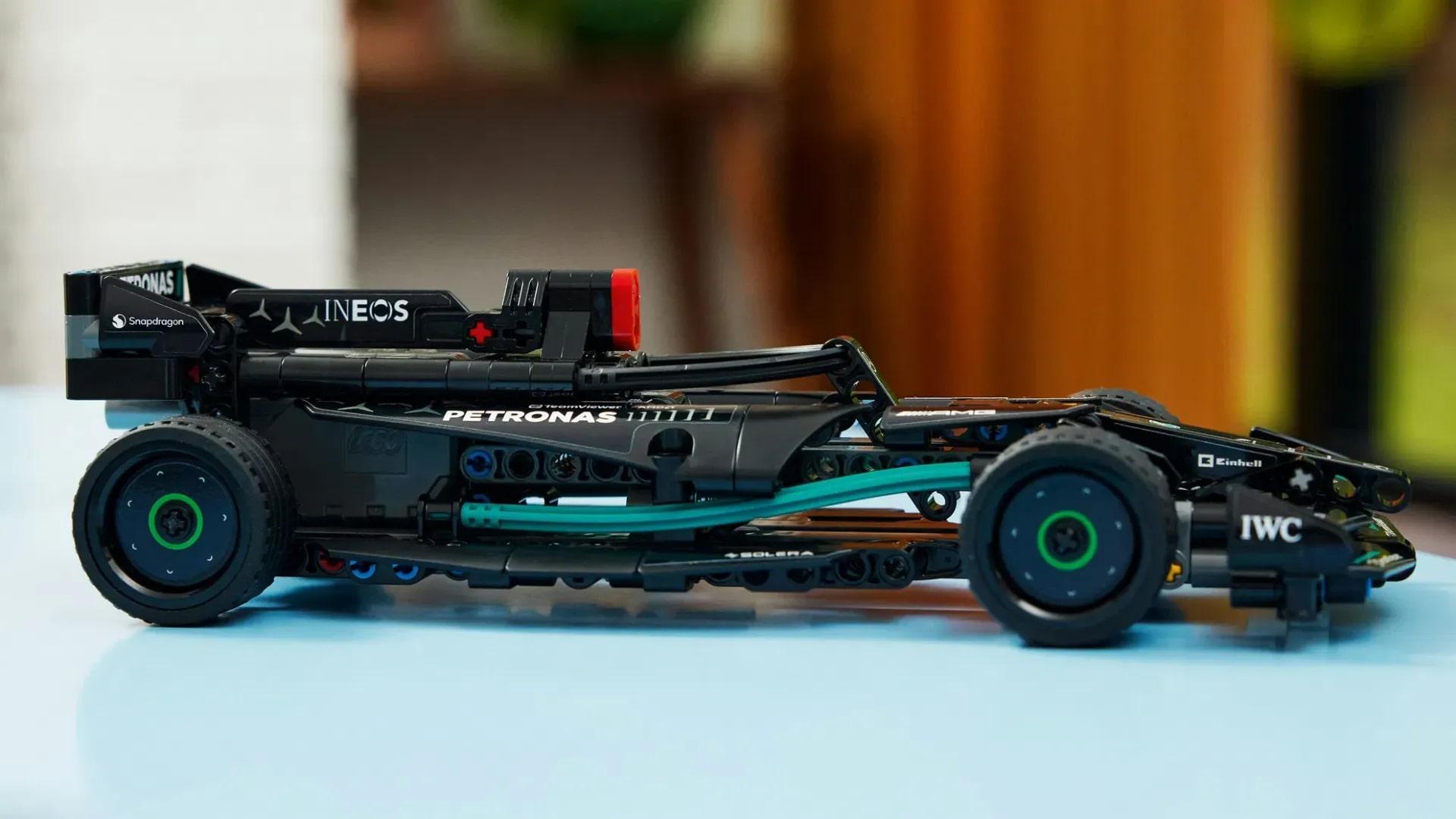 LEGO Technic 42165 Mercedes-AMG F1 W14 E Performance | foto: LEGO Technic