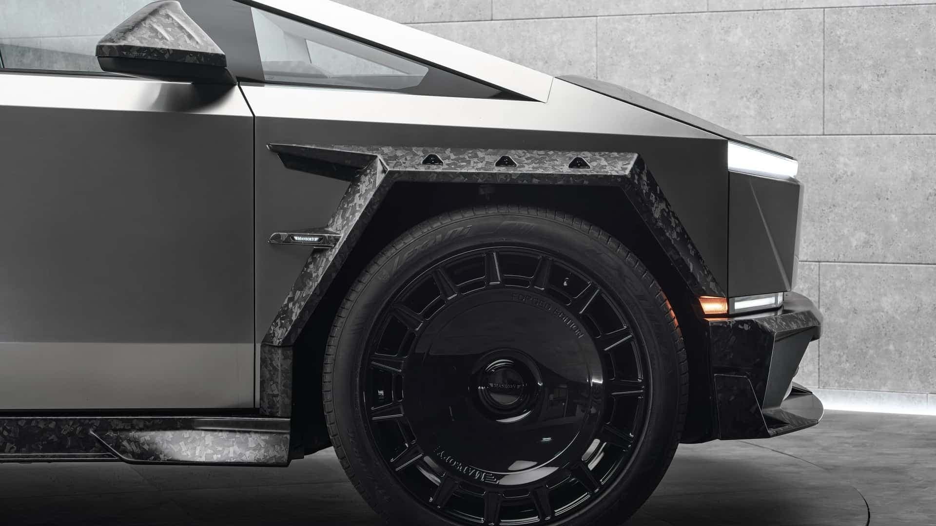 Tesla Cybertruck v úpravě Mansory Elongation | foto: Mansory