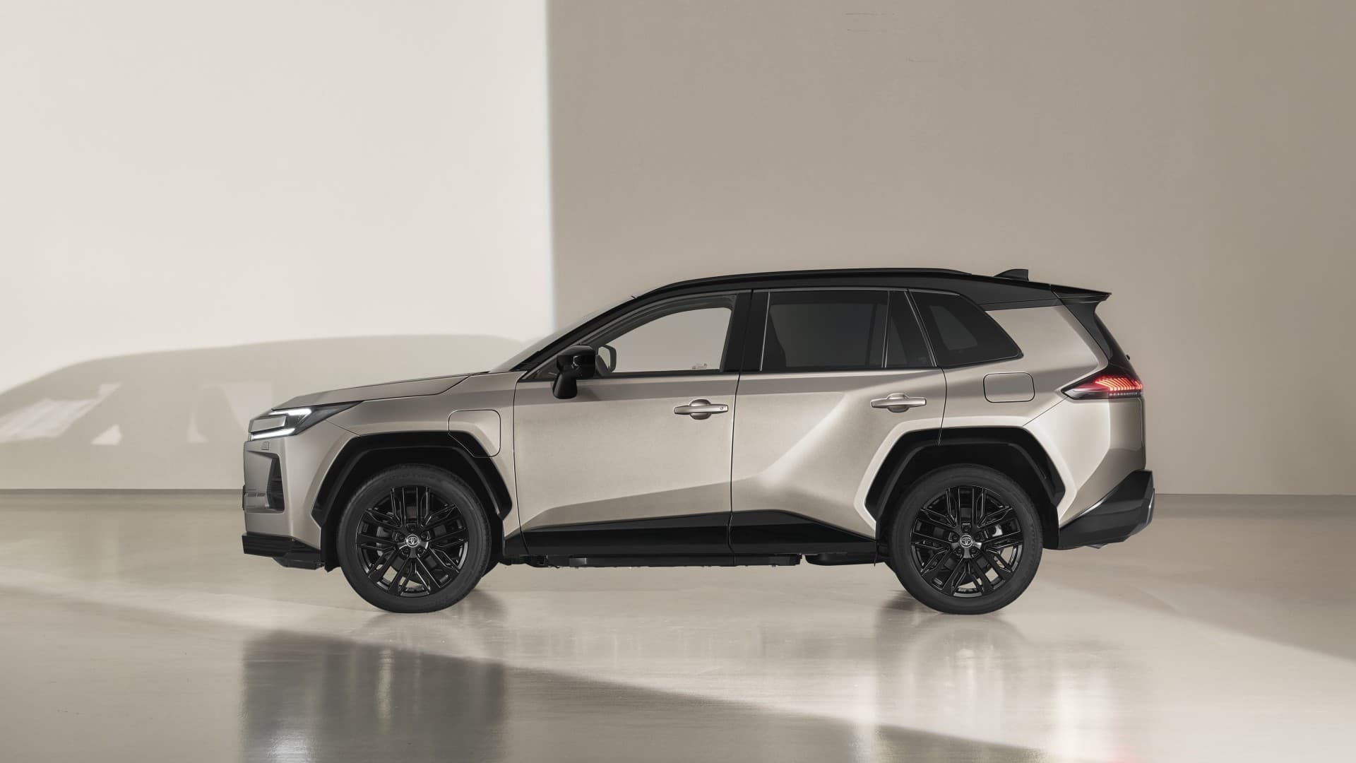 Toyota RAV 4 PHEV (2026) | foto: Toyota