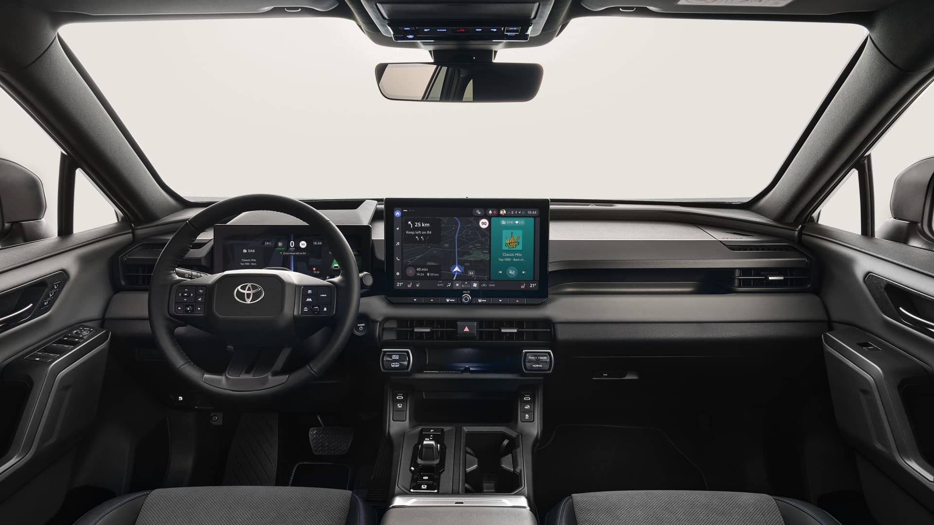 Toyota RAV 4 PHEV, interiér (2026) | foto: Toyota