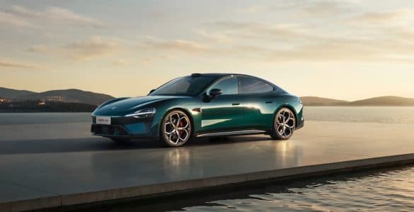 Velký obrat na trhu. Elektromobily už vyjdou levněji než hybridy