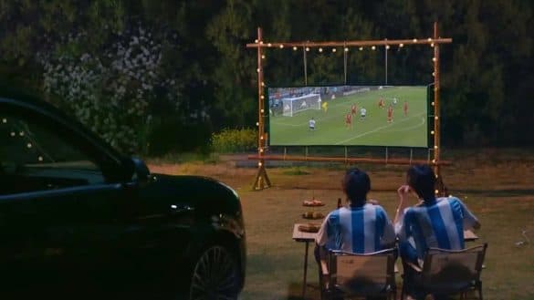 Světlomety jako kino na kolech posouvají možnosti elektromobilů na novou úroveň