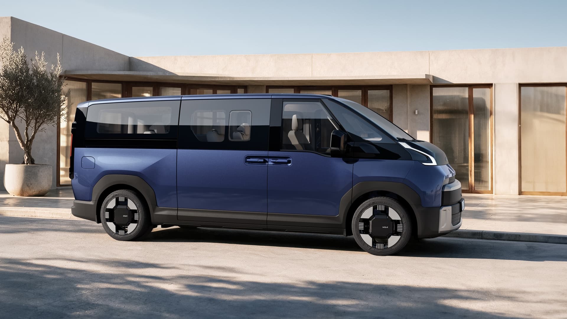 Kia PV7 Passenger | Zdroj: Kia