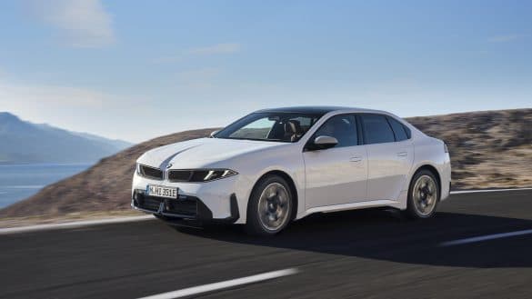 BMW vytáhlo proti Tesle silný trumf. Nová „trojka“ slibuje dojezd přes 750 km