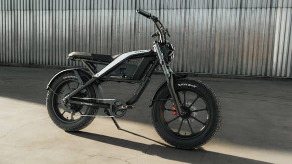 Vypadá jako motorka, ale je to elektrokolo. Nový Segway Xyber Air chce na silnice