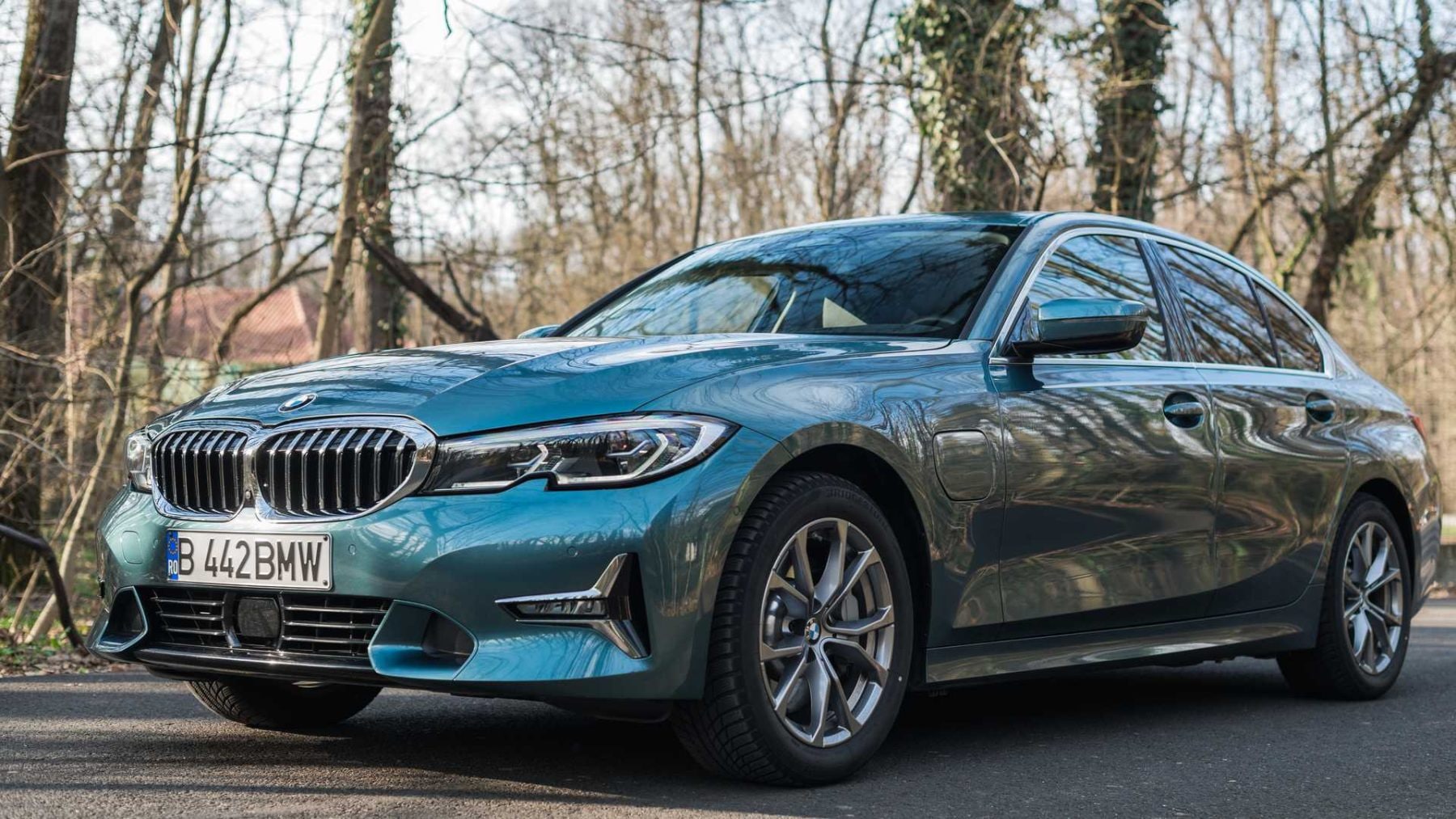 BMW 330e plug-in hybrid | Zdroj: BMW